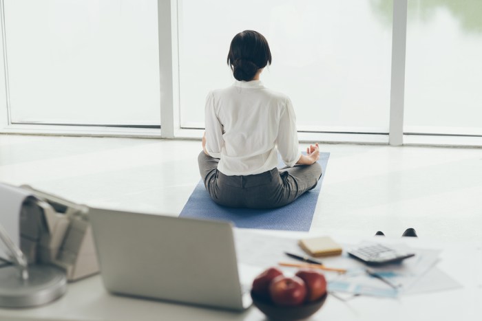 Meditation workplace implementing mindful into alka dhillon Meditation workplace implementing mindful into alka dhillon